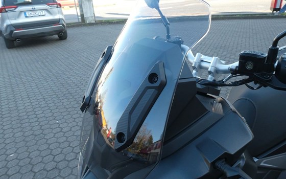 Neufahrzeug Voge SR1 ADV 125 ABS TCS - Bild 10