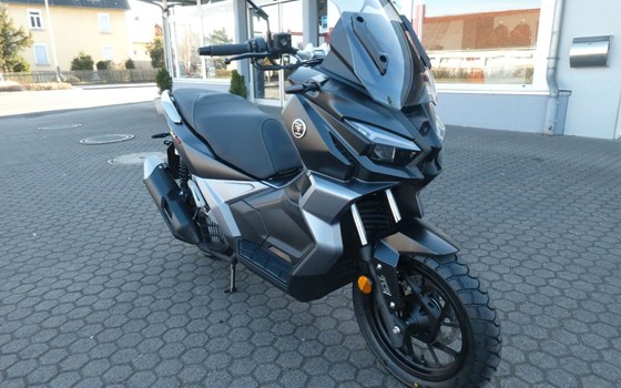 Neufahrzeug Voge SR1 ADV 125 ABS TCS - Bild 5