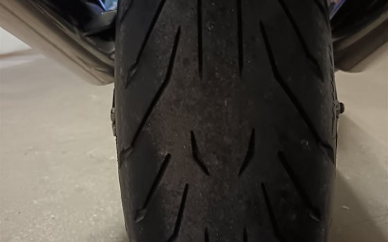 Gebrauchtmotorrad Honda CBR 1100 XX Super Blackbird - Bild 15 Gebrauchtmotorrad Honda CBR 1100 XX Super Blackbird - Bild 15