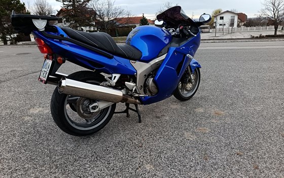 Gebrauchtmotorrad Honda CBR 1100 XX Super Blackbird - Bild 9 Gebrauchtmotorrad Honda CBR 1100 XX Super Blackbird - Bild 9