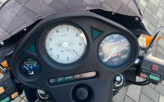 Gebrauchtmotorrad Moto Guzzi Lario 650 - Bild 2