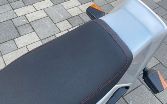 Gebrauchtmotorrad Moto Guzzi Lario 650 - Bild 4