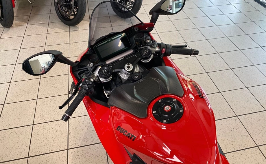 Angebot Ducati Panigale V4 Bild 7: Angebot Ducati Panigale V4