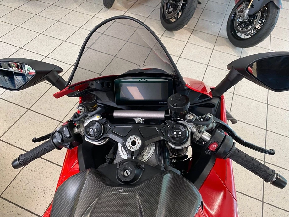 Angebot Ducati Panigale V4 Bild 9: Angebot Ducati Panigale V4