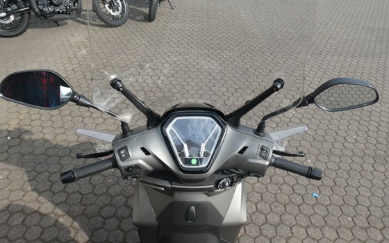 Neufahrzeug Voge SR16 125 ABS TCS - Bild 10