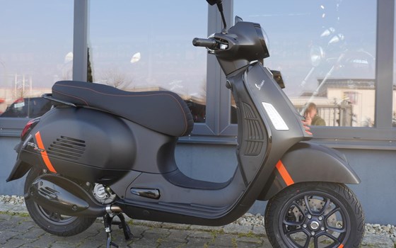 Neufahrzeug Vespa GTS 300 Super Sport - Bild 9