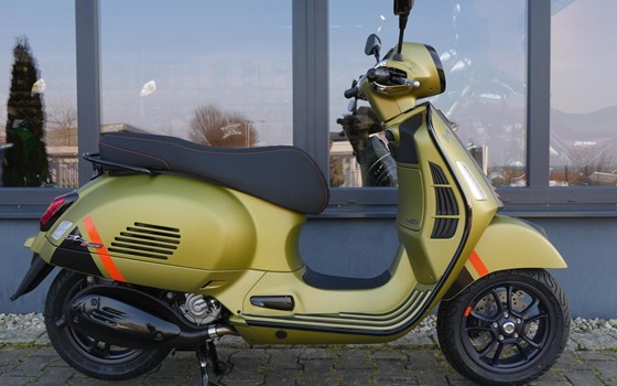 Neufahrzeug Vespa GTS 300 Super Sport - Bild 2
