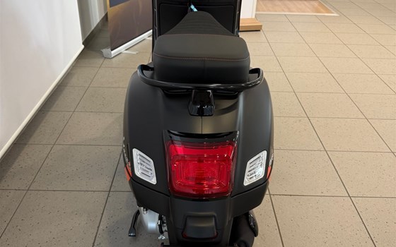 Neufahrzeug Vespa GTS 125 Super Sport - Bild 4