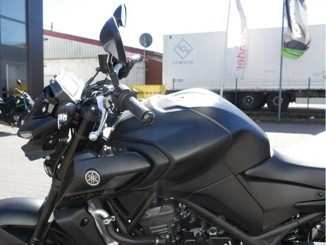 Angebot Yamaha MT-03 Bild 13: Angebot Yamaha MT-03