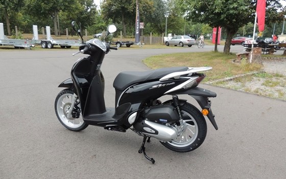 Neufahrzeug Honda SH125 - Bild 6