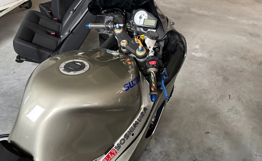 Offer Suzuki GSX-R 750 Bild 3: Offer Suzuki GSX-R 750