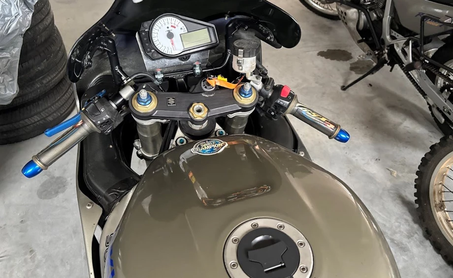 Offer Suzuki GSX-R 750 Bild 7: Offer Suzuki GSX-R 750