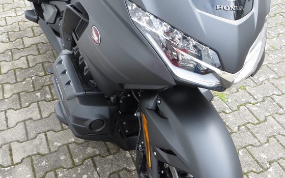 Gebrauchtmotorrad Honda GL 1800 Goldwing DCT - Bild 9