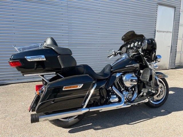 Harley-Davidson Electra Glide Ultra Limited Low FLHTKL (Vivid Black) - Bild 6