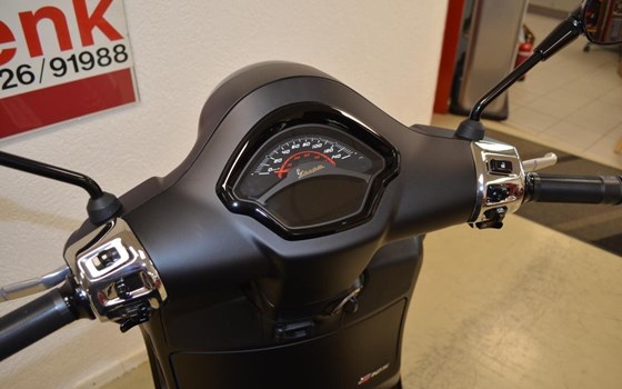 Neufahrzeug Vespa GTS 125 Super Sport - Bild 14