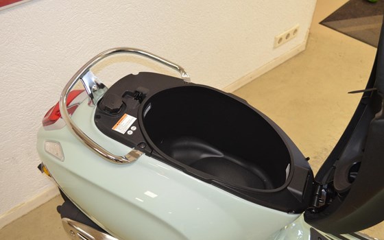 Neufahrzeug Vespa Primavera 125 - Bild 14