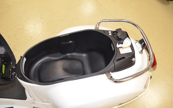 Neufahrzeug Vespa GTS 125 Super - Bild 14