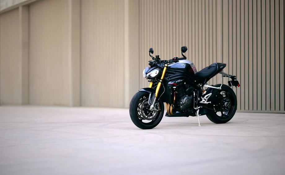 Angebot Triumph Speed Triple 1200 RS Bild 9: Angebot Triumph Speed Triple 1200 RS