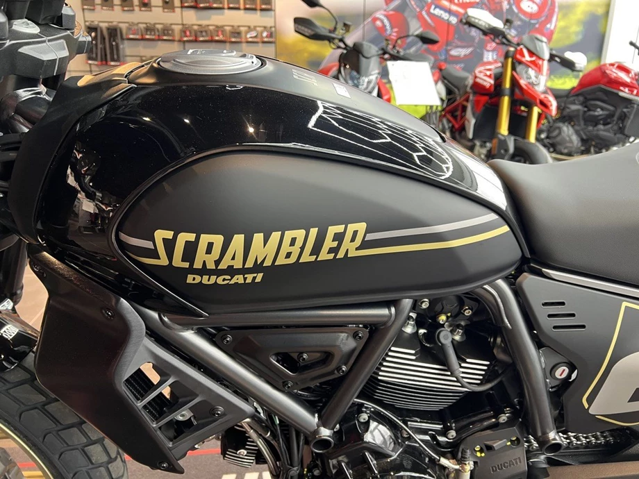 Angebot Ducati Scrambler Full Throttle Bild 6: Angebot Ducati Scrambler Full Throttle