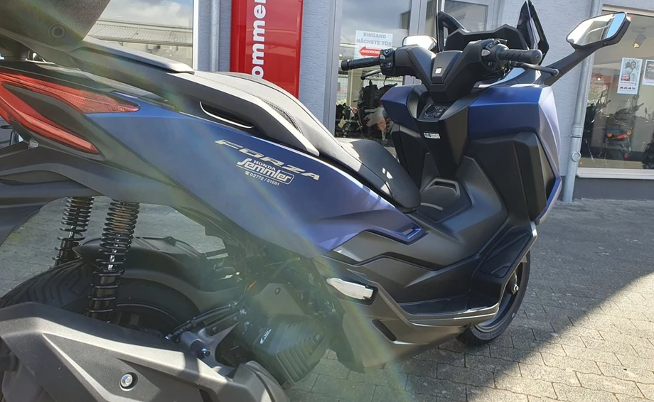 Angebot Honda Forza 125 Bild 7: Angebot Honda Forza 125