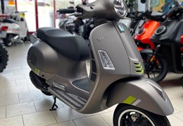 Neumotorrad Vespa GTS 300 Super Tech