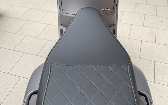 Neufahrzeug Vespa GTS 300 Super Tech - Bild 7