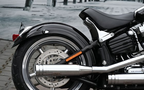 Gebrauchtmotorrad Harley-Davidson Softtail Rocker C FXCWC - Bild 5