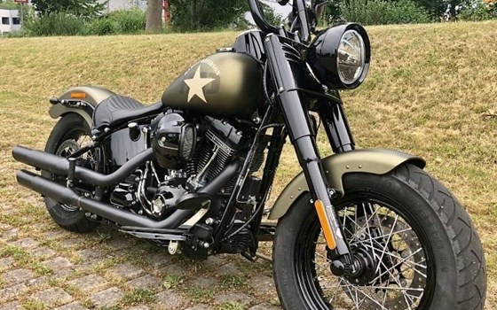 Gebrauchtmotorrad Harley-Davidson Softail Slim S - Bild 1