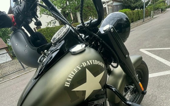 Gebrauchtmotorrad Harley-Davidson Softail Slim S - Bild 8