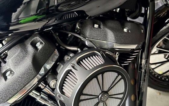 Gebrauchtmotorrad Harley-Davidson Softail Street Bob FXBB - Bild 4