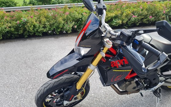 Gebrauchtmotorrad Aprilia Dorsoduro 750 Factory - Bild 11 Gebrauchtmotorrad Aprilia Dorsoduro 750 Factory - Bild 11