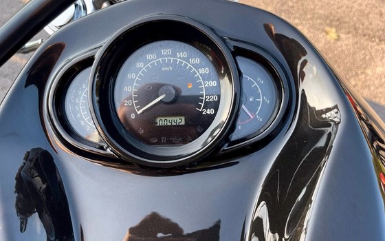 Gebrauchtmotorrad Harley-Davidson V-Rod VRSCA - Bild 12