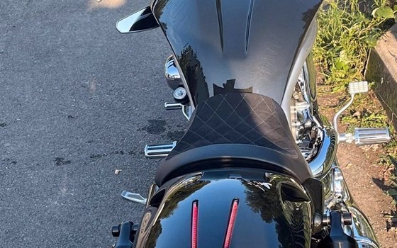 Gebrauchtmotorrad Harley-Davidson V-Rod VRSCA - Bild 6