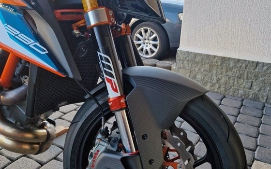 Gebrauchtmotorrad KTM 1290 Super Duke RR - Bild 3