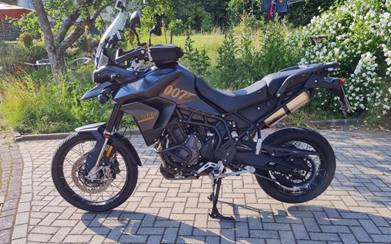 Gebrauchtmotorrad Triumph Tiger 900 Bond Edition - Bild 1