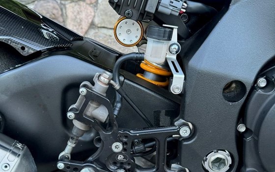 Gebrauchtmotorrad Yamaha R1 - Bild 10