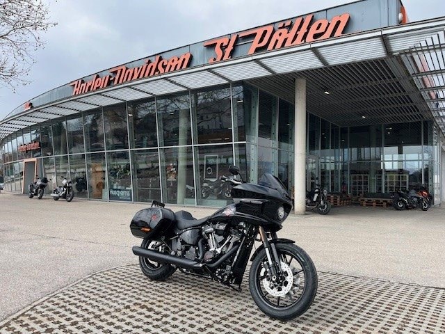 Harley-Davidson Softail Low Rider ST (Midnight Firestorm/Black Finish) - Bild 1