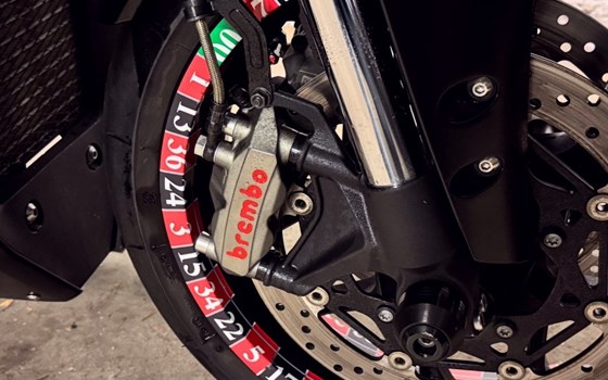 Gebrauchtmotorrad Yamaha R1 - Bild 11