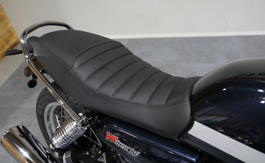 Angebot Moto Guzzi V7 Special Bild 4: Angebot Moto Guzzi V7 Special