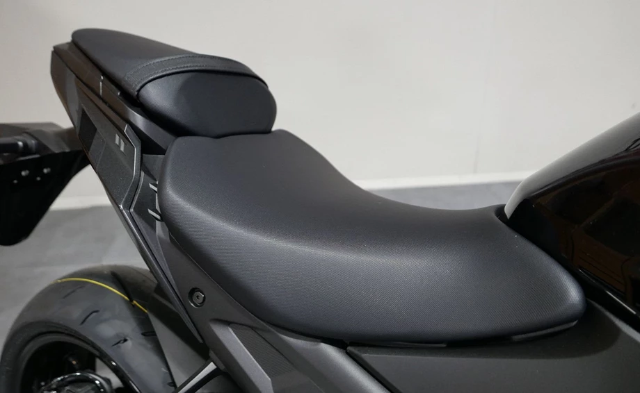 Angebot Suzuki GSX-S1000 Bild 4: Angebot Suzuki GSX-S1000