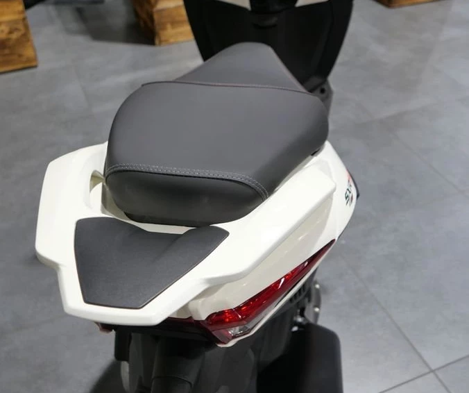 Angebot Aprilia SXR 50 Bild 10: Angebot Aprilia SXR 50