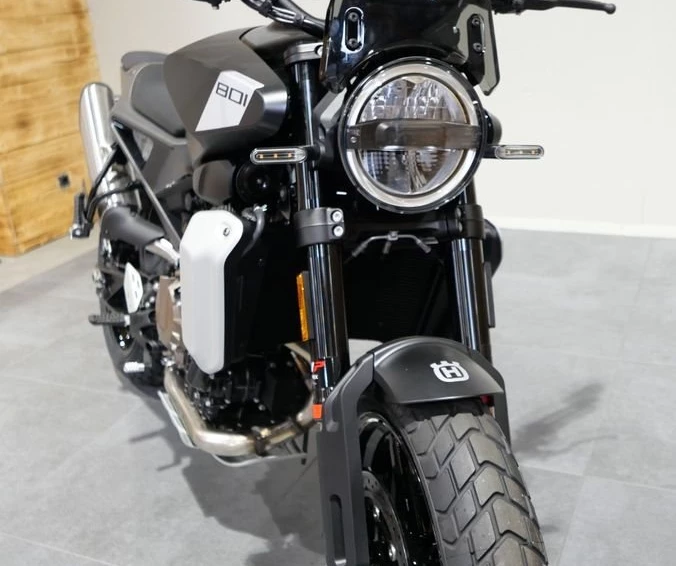 Angebot Husqvarna Svartpilen 801 Bild 4: Angebot Husqvarna Svartpilen 801