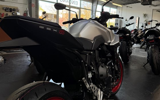 Neufahrzeug Suzuki GSX-8S - Bild 3