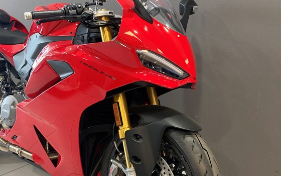 Neufahrzeug Ducati Panigale V2 S - Bild 4 Neufahrzeug Ducati Panigale V2 S - Bild 4