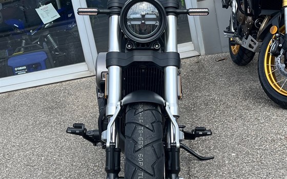 Neufahrzeug Hyosung GV 125i S Aquila EVO ABS - Bild 2