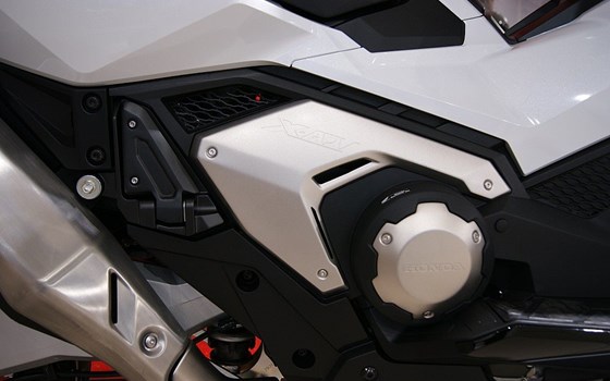 Neufahrzeug Honda X-ADV - Bild 4 Neufahrzeug Honda X-ADV - Bild 4