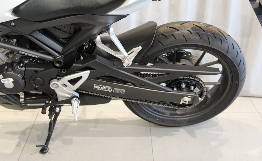 Offer Honda CB125R Bild 10: Offer Honda CB125R