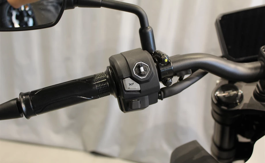 Offer Honda CB125R Bild 14: Offer Honda CB125R