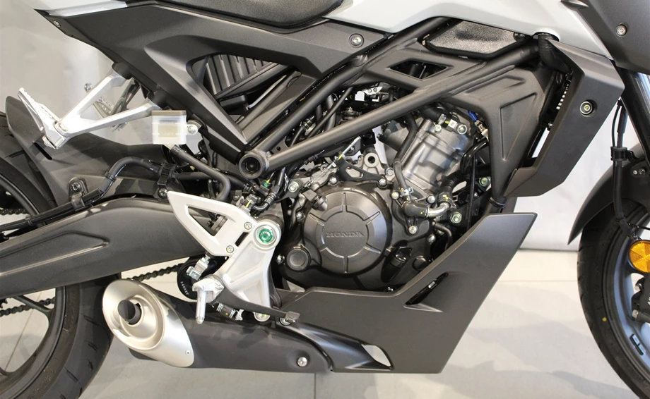 Offer Honda CB125R Bild 3: Offer Honda CB125R