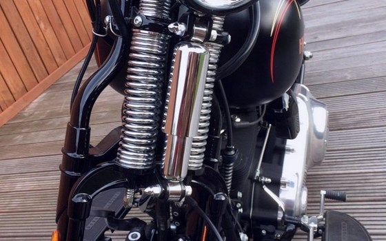 Gebrauchtmotorrad Harley-Davidson Softail Cross Bones FLSTSB - Bild 2